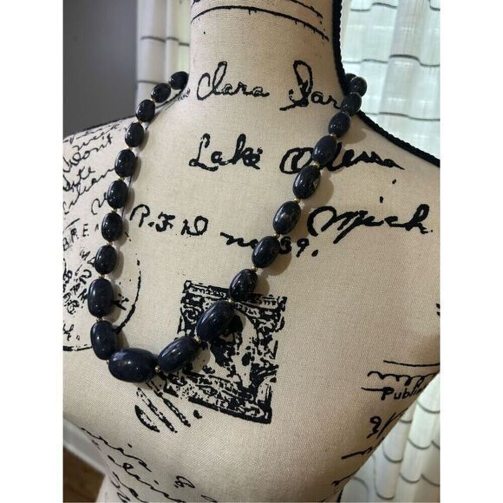 Vintage Stamped MONET Goldtone Black Oval Beads Necklace